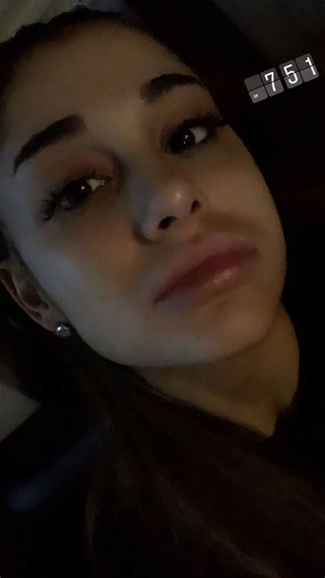 ari no makeup|9 Stunning Photos Of Ariana Grande Without Makeup